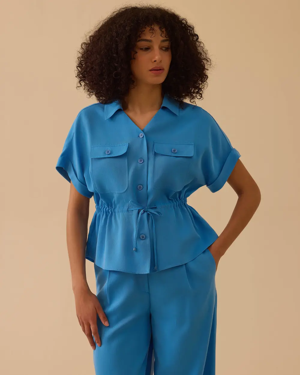 Beli Lastikli Cep Detaylı Gömlek