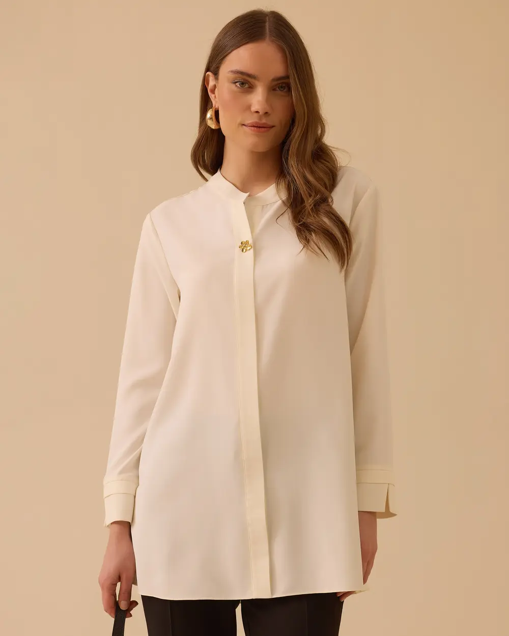 Back Pleated Judge Collar Shirt