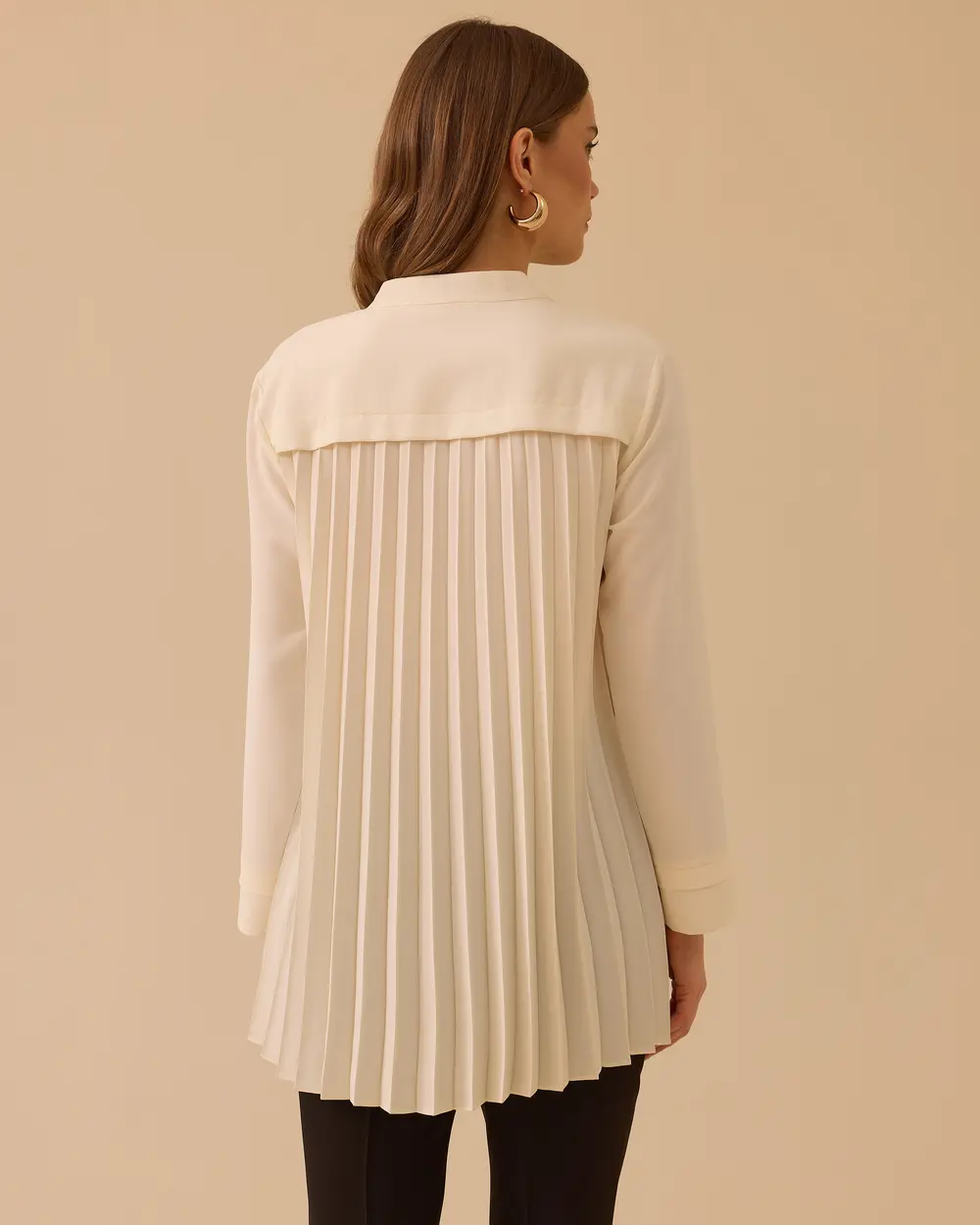 Back Pleated Judge Collar Shirt
