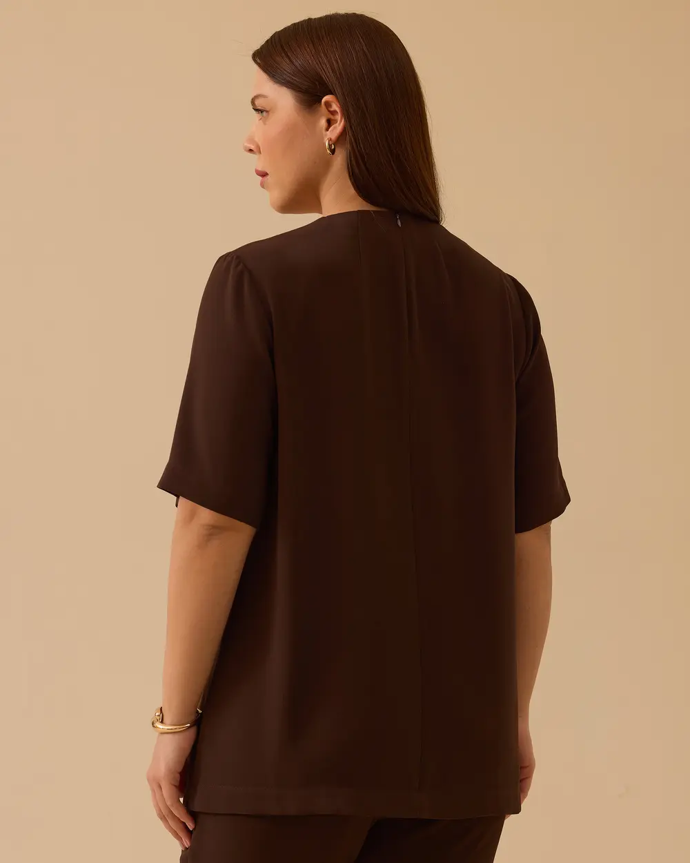 Büyük Beden Kısa Kollu Asimetrik Gömlek