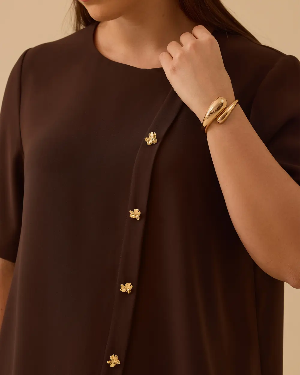 Büyük Beden Kısa Kollu Asimetrik Gömlek