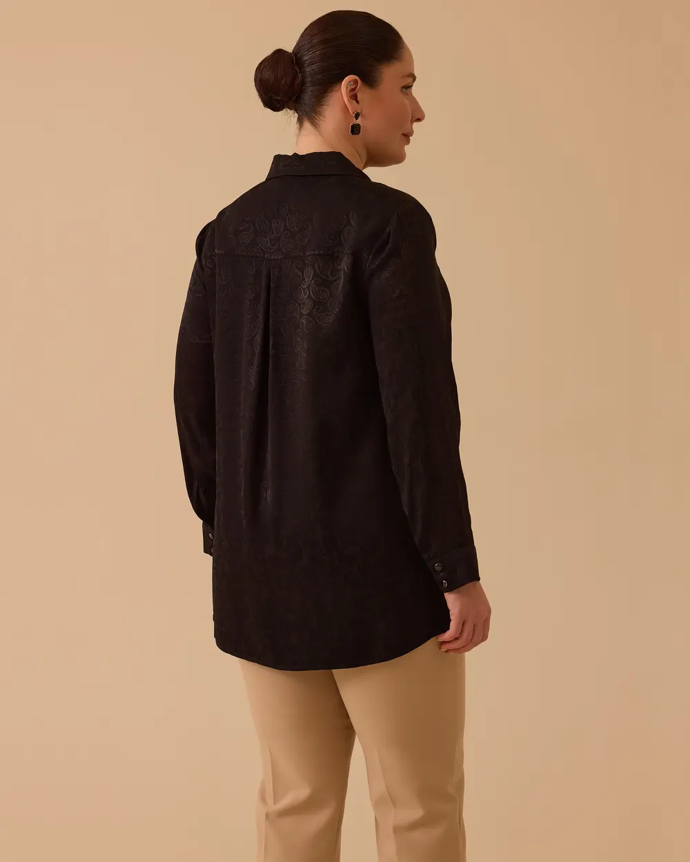 Plus Size Patterned Jacquard Shirt