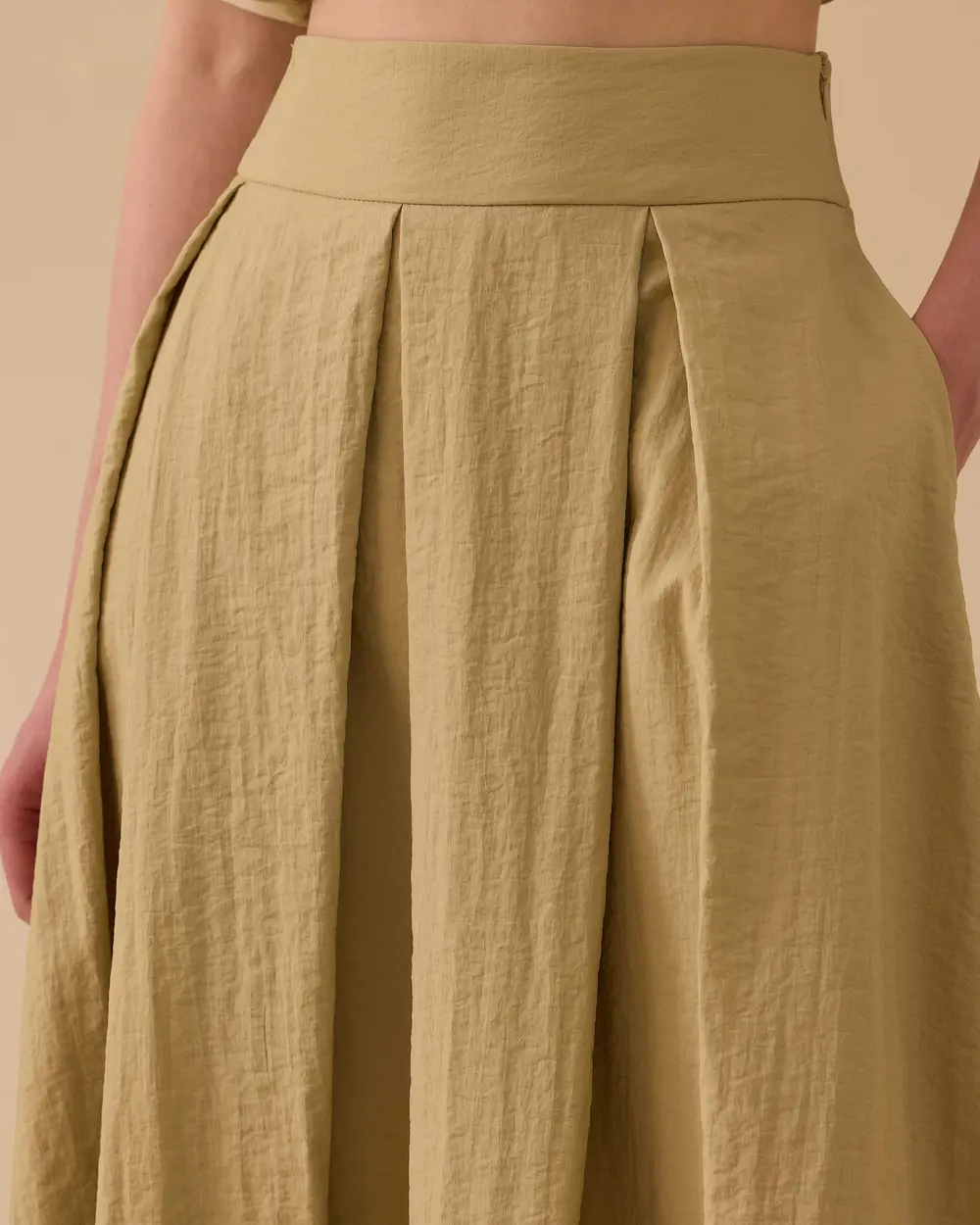 Bele Oturan Pile Detaylı Etek