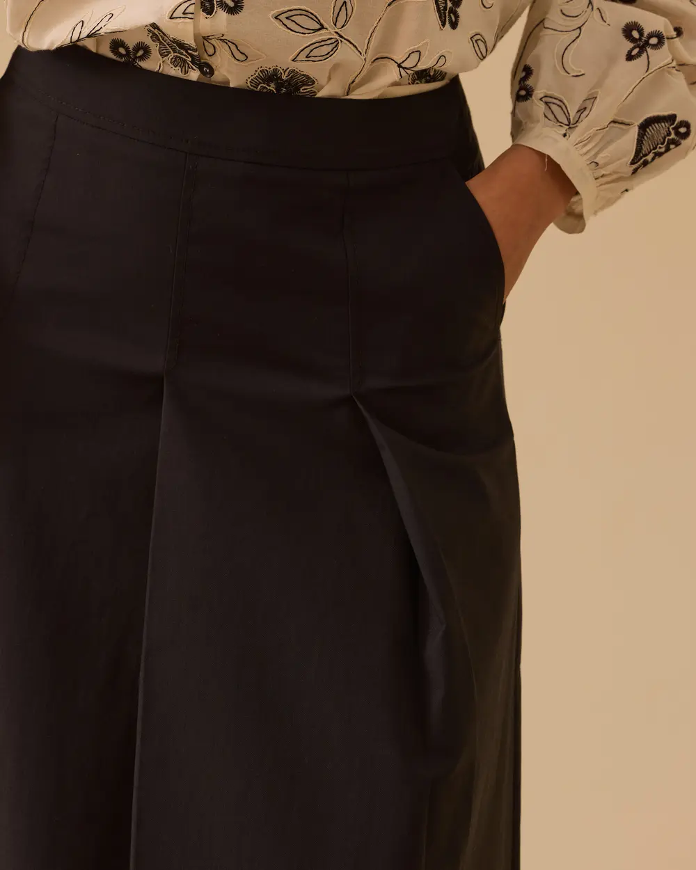 Pile Detaylı Cepli Etek