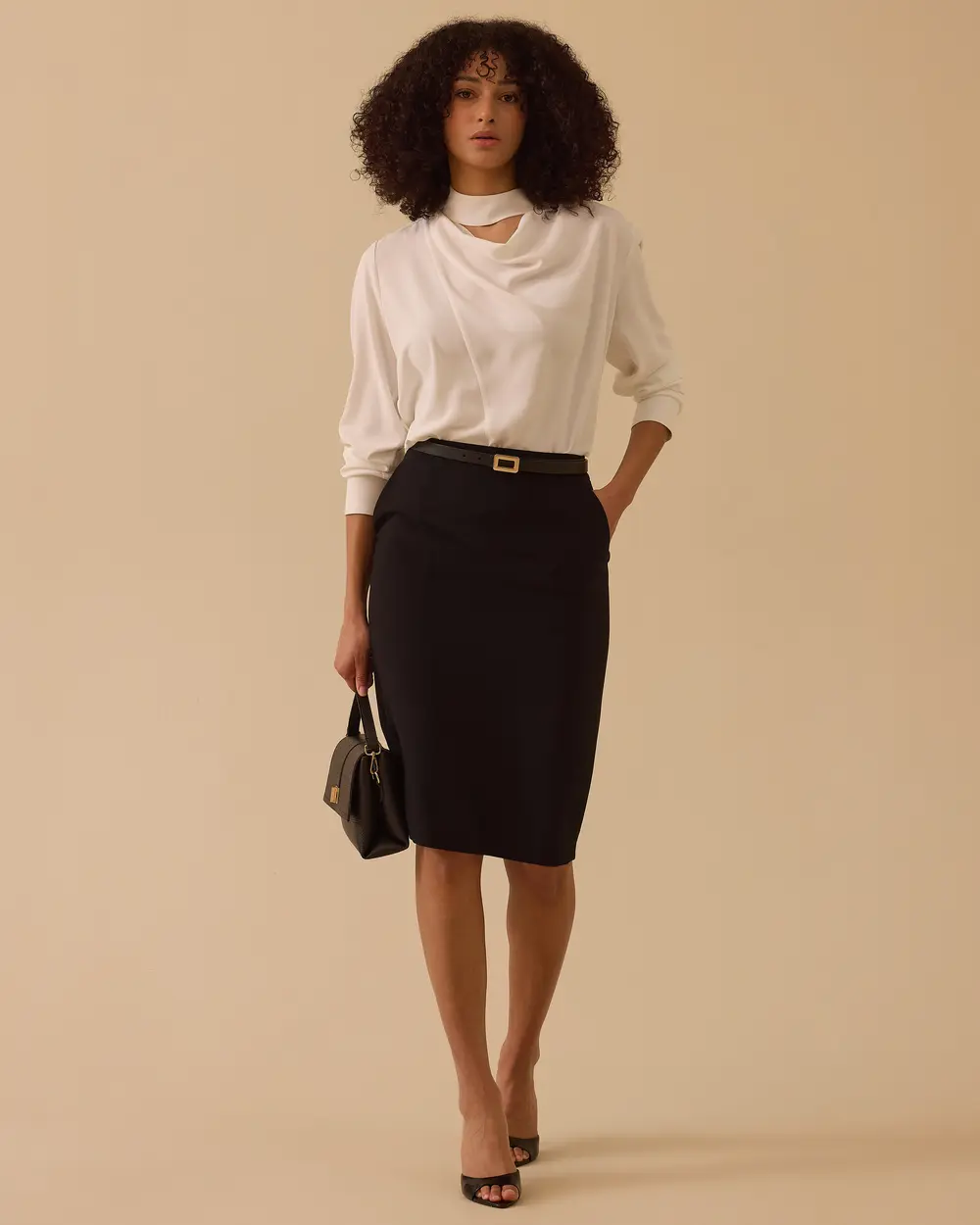 Degaje Yaka Pencere Detaylı Bluz