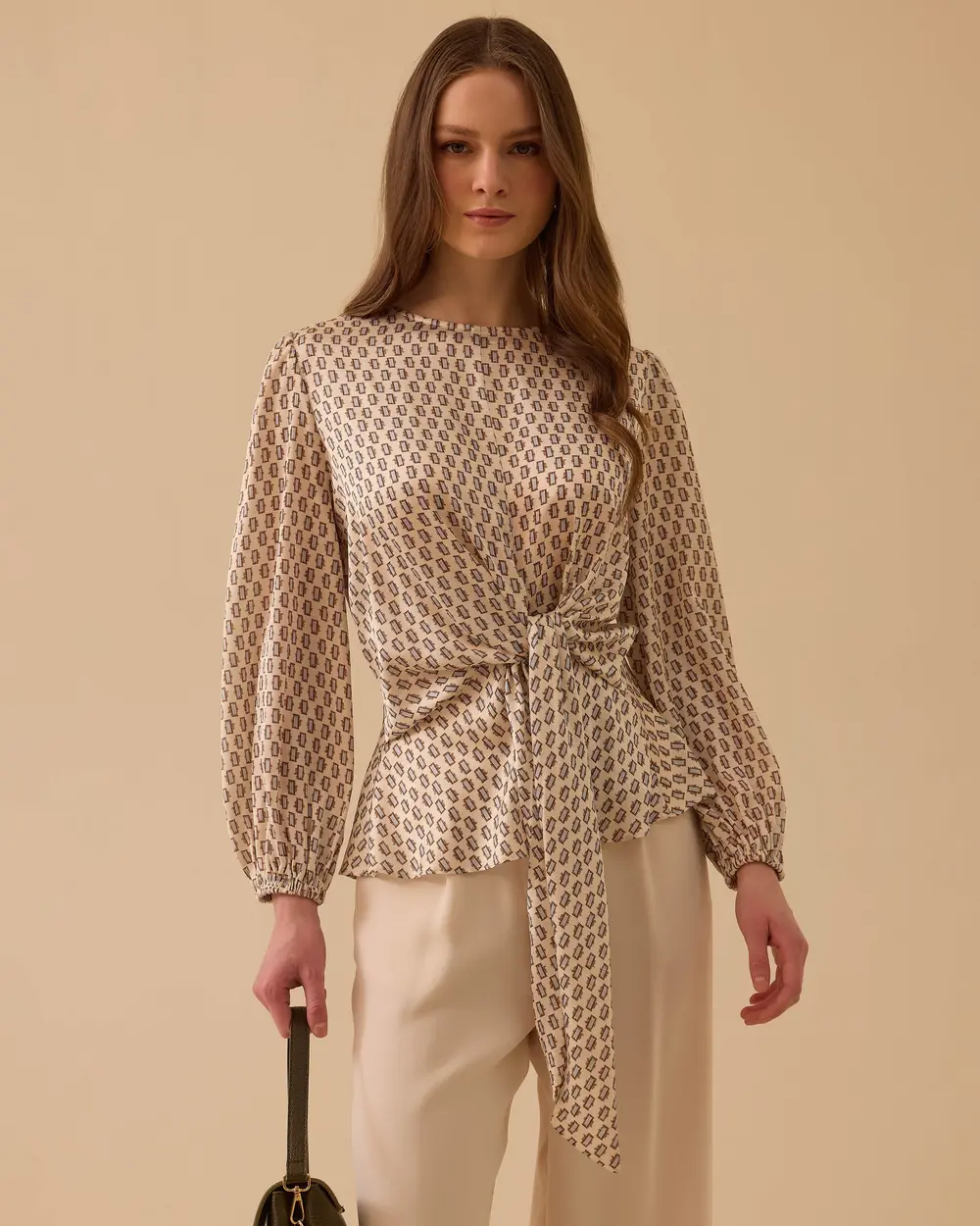 Bağlama Detaylı Desenli Bluz