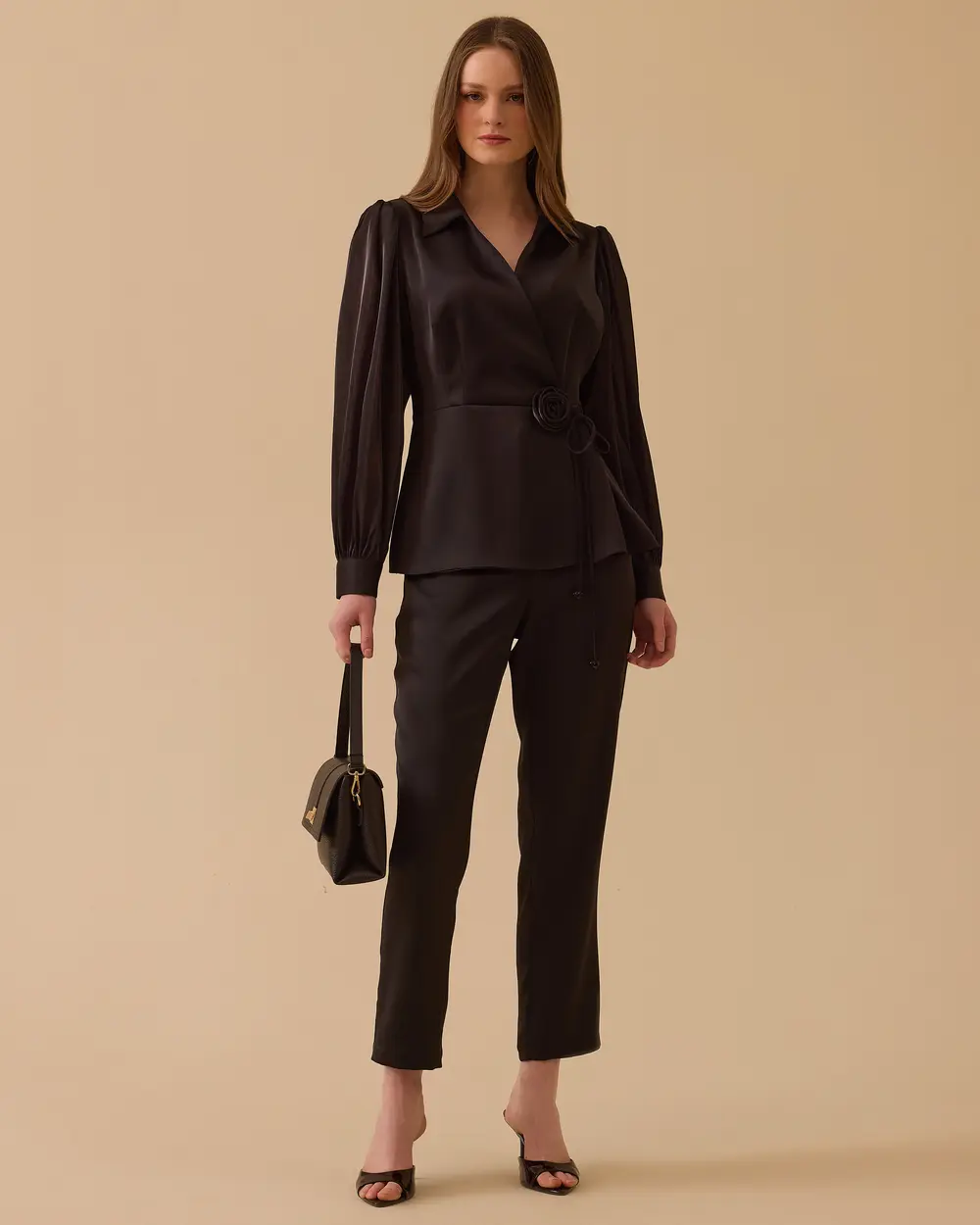 Elegant Blouse with Tie Detail