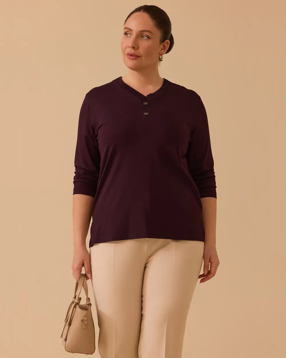 Plus Size V-Neck Bead Detailed Blouse