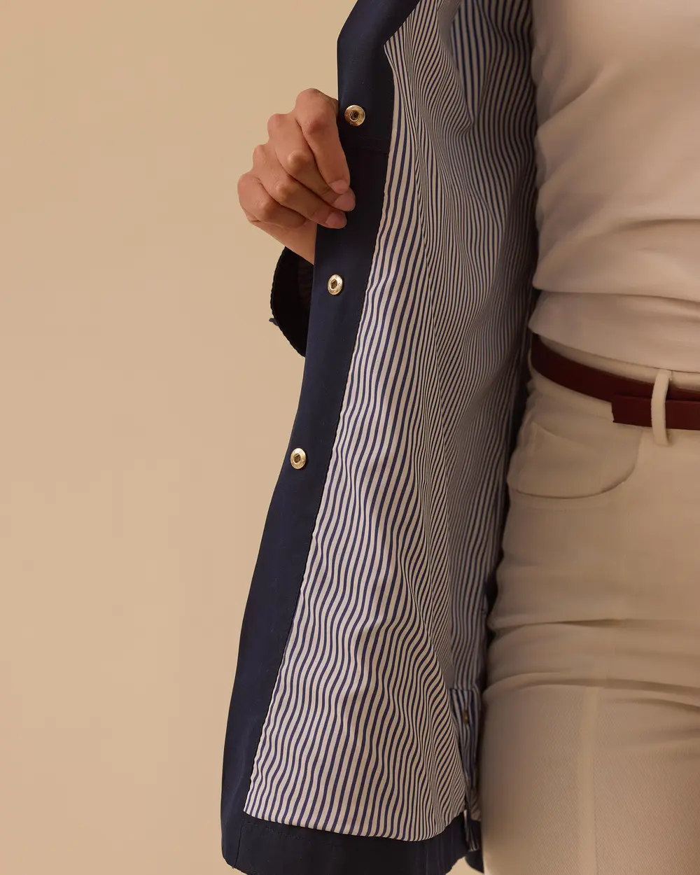 Kapüşonlu Çıtçıt Düğmeli Trençkot