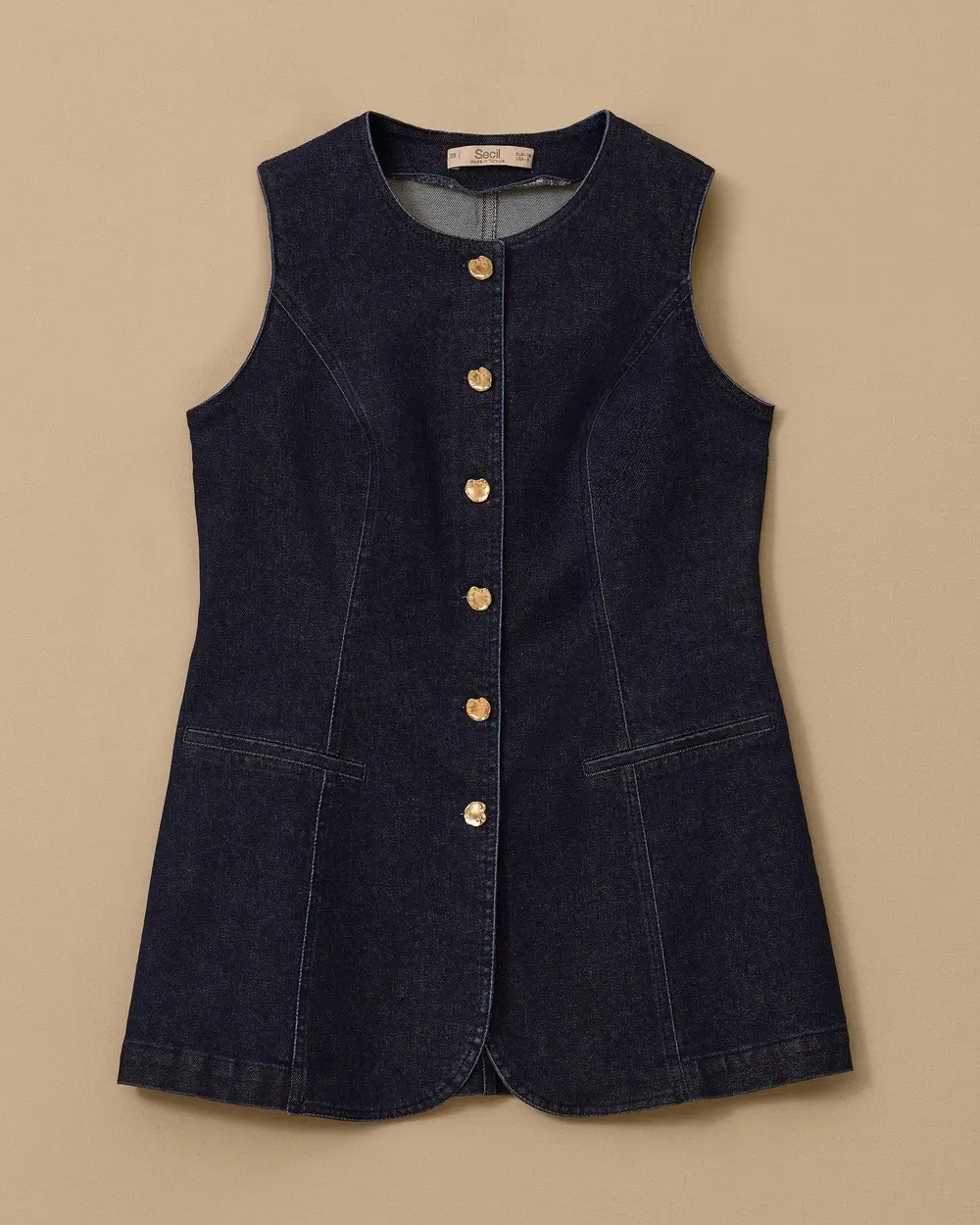 Round Neck Buttoned Jean Vest