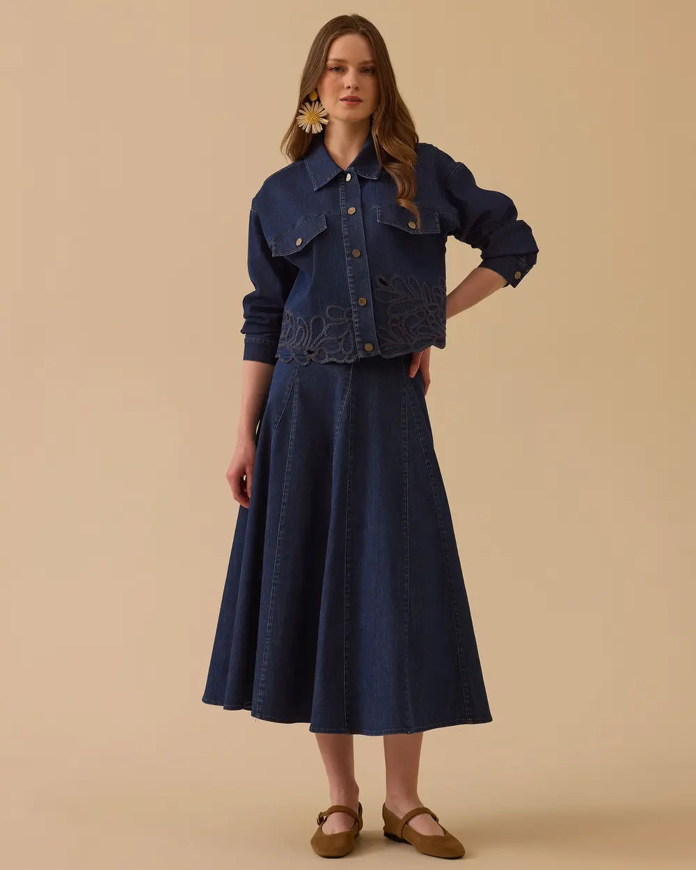 İşlemeli Jean Ceket