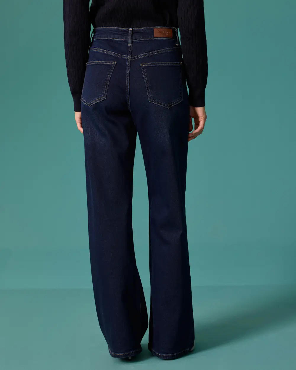 Wide-Leg Jeans