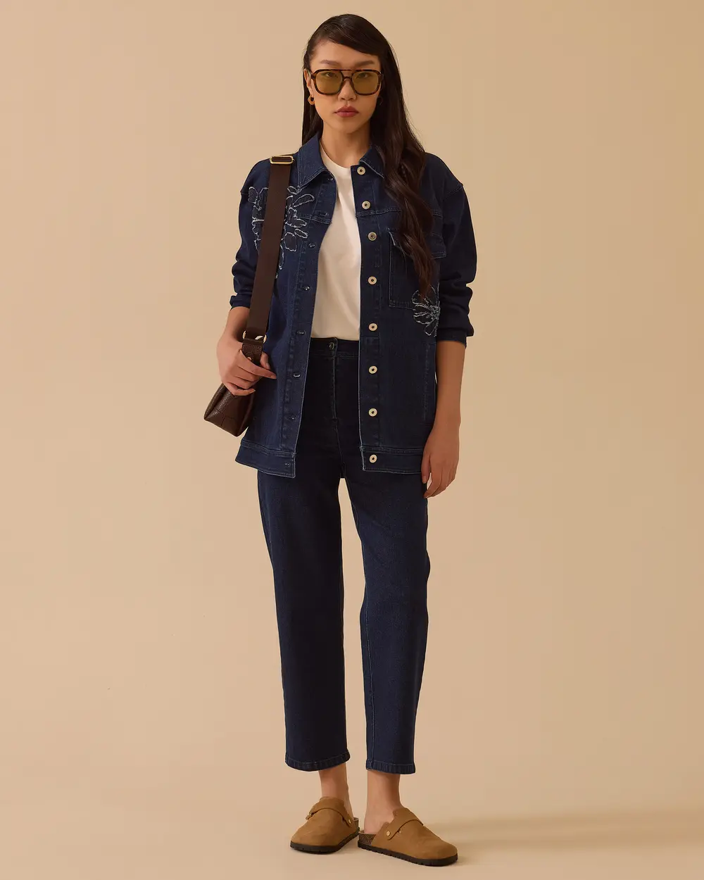 Çiçek Nakışlı Jean Ceket