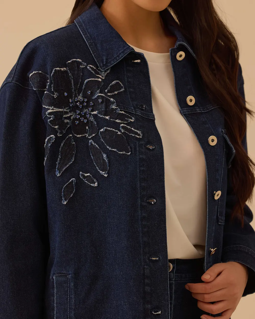 Çiçek Nakışlı Jean Ceket