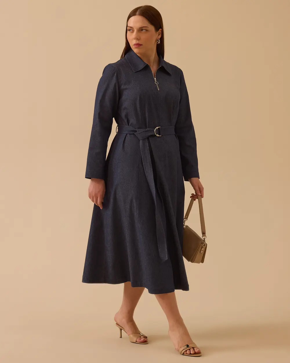 Büyük Beden Fermuar Detaylı Kemerli Jean Elbise