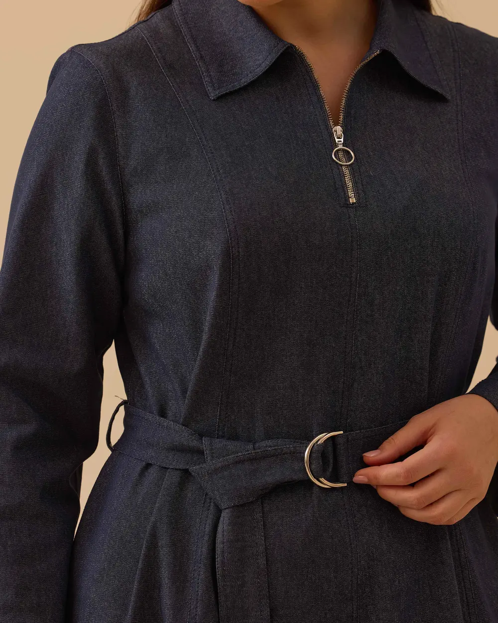 Büyük Beden Fermuar Detaylı Kemerli Jean Elbise