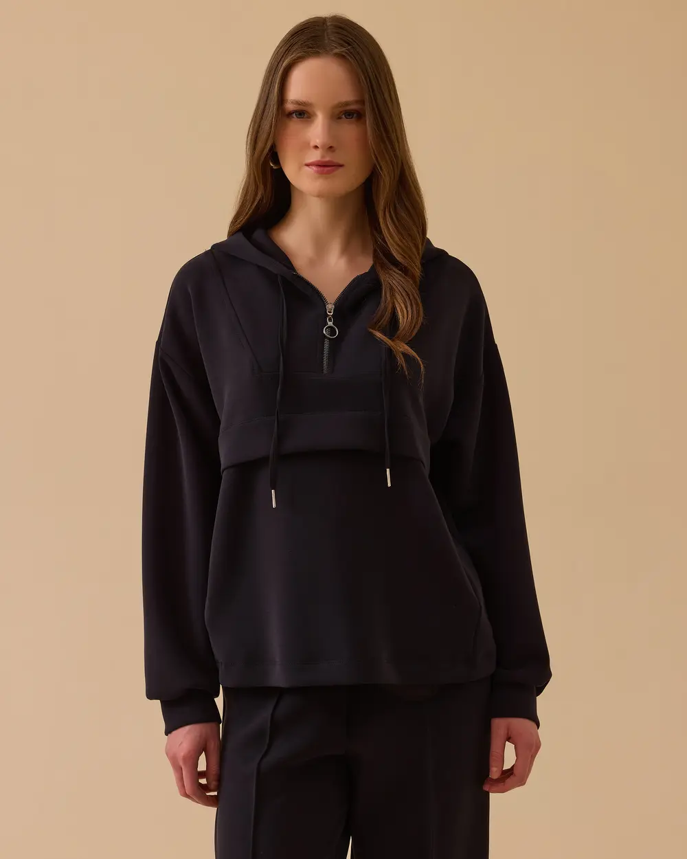 Kapüşonlu Fermuar Detaylı Sweatshirt