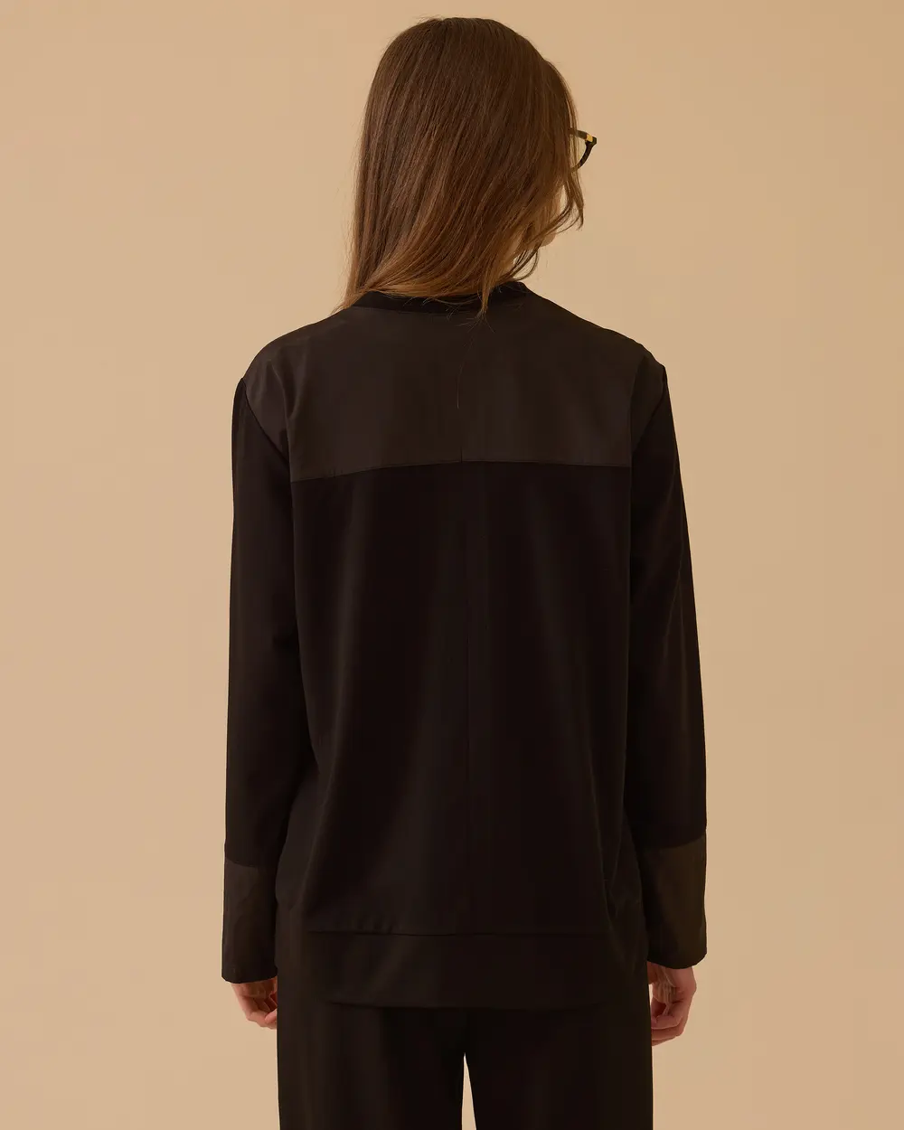 Yuvarlak Yaka Biye Detaylı Sweatshirt