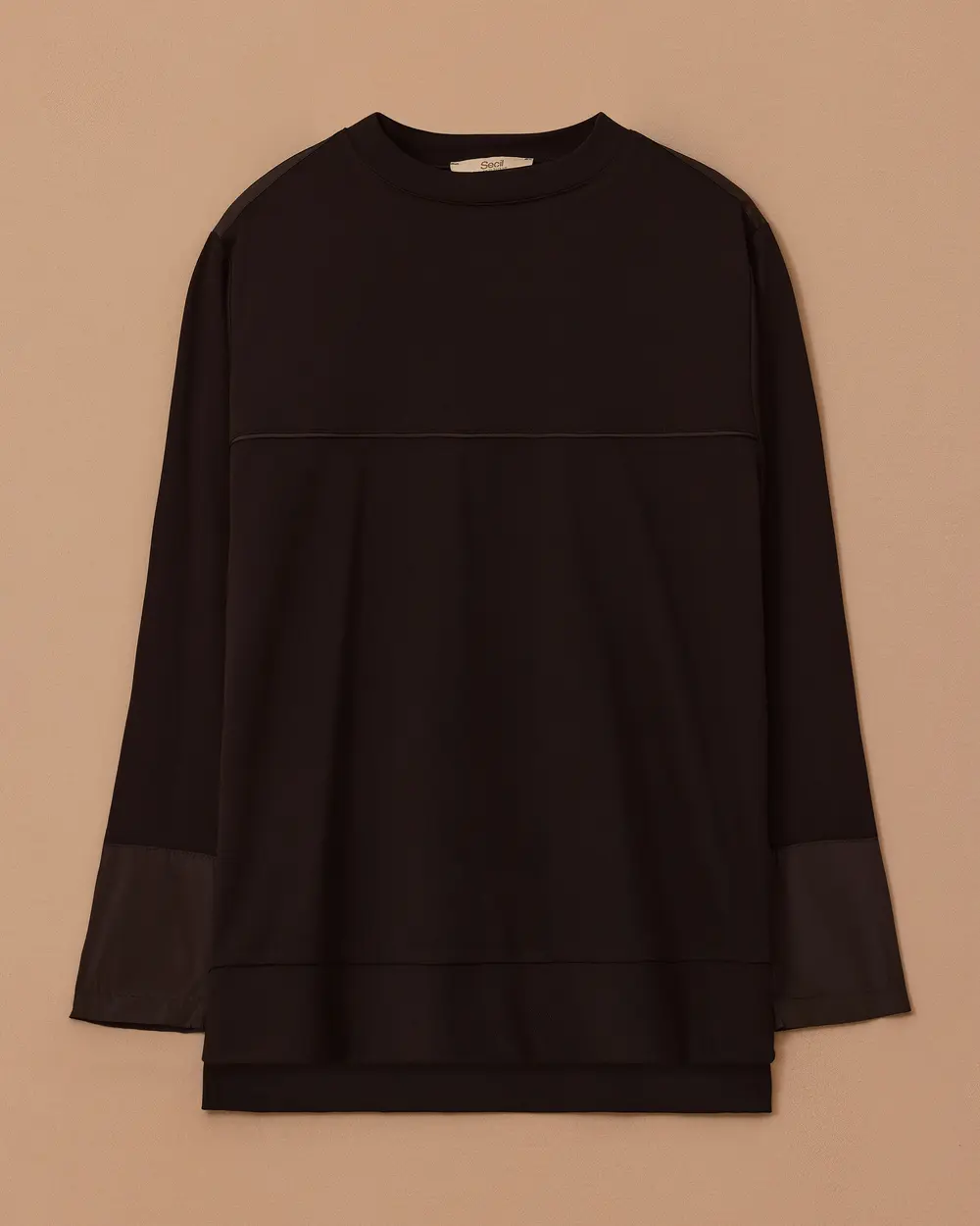 Yuvarlak Yaka Biye Detaylı Sweatshirt
