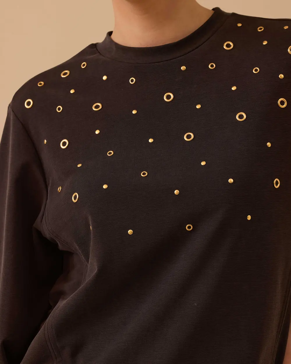 Half Sleeve Sweatshirt with Metal Ring Detail