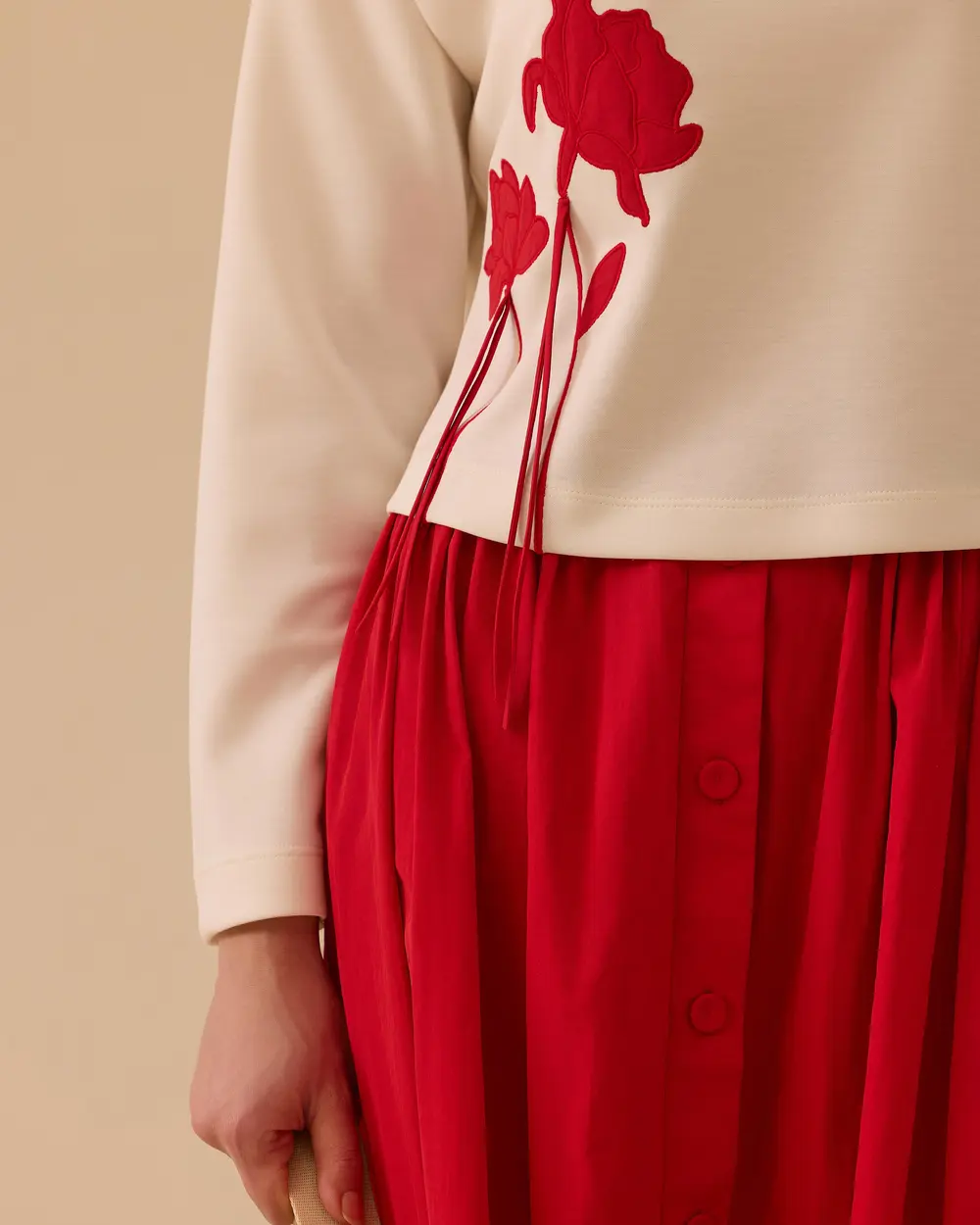 Çiçek Desenli Sweatshirt