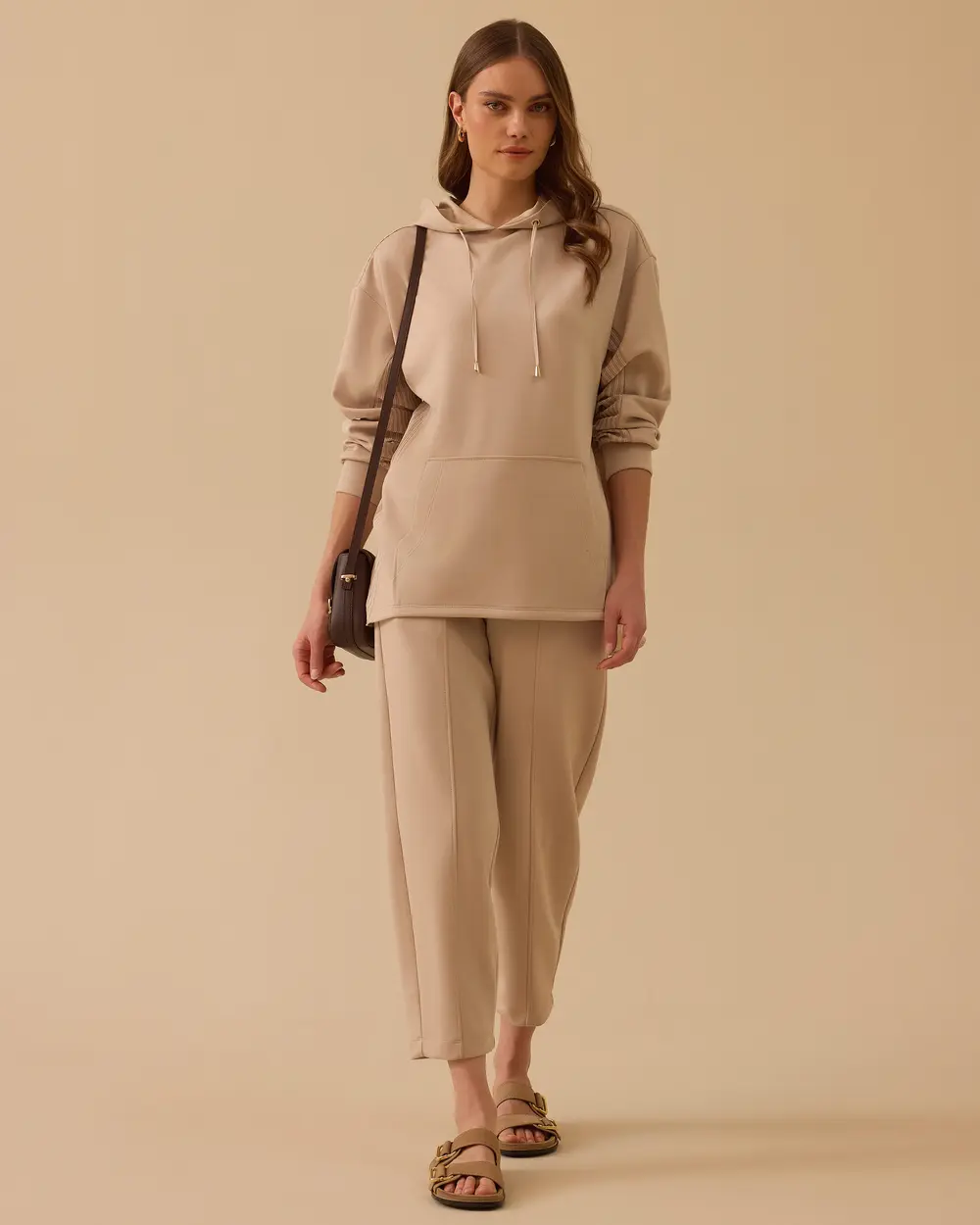 Kapüşonlu Arka Çizgili Sweatshirt