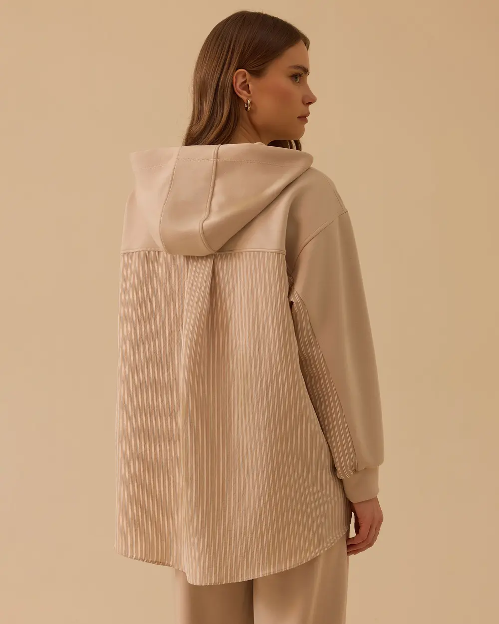 Kapüşonlu Arka Çizgili Sweatshirt