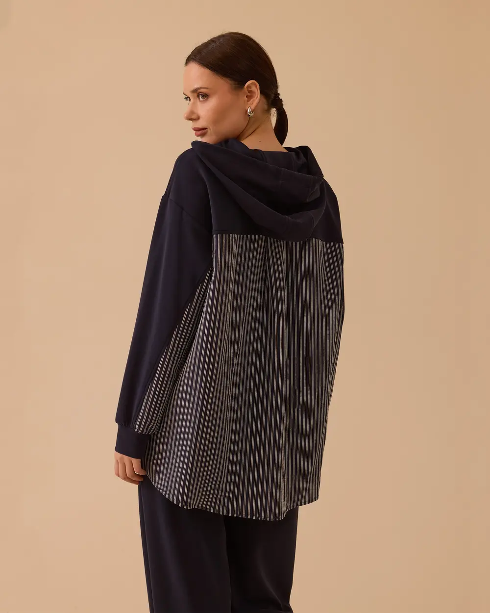 Kapüşonlu Arka Çizgili Sweatshirt