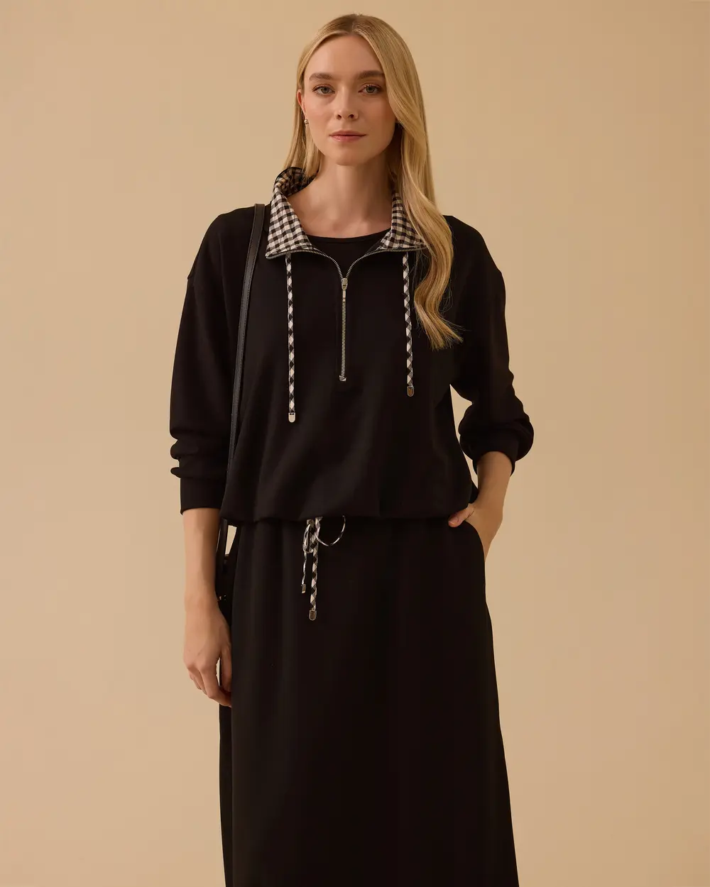 Yarı Fermuarlı Desen Detaylı Sweatshirt