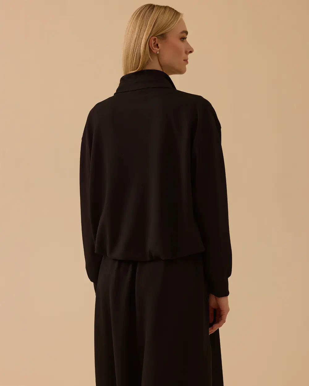 Yarı Fermuarlı Desen Detaylı Sweatshirt