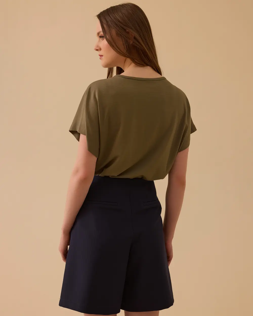 Boncuk Detaylı Düşük Kol Tişört