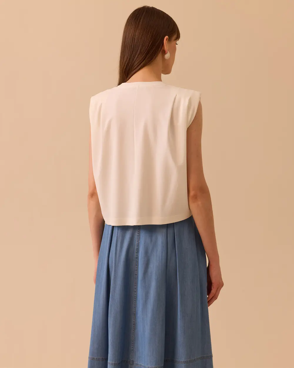 Round Neck Sleeveless T-Shirt