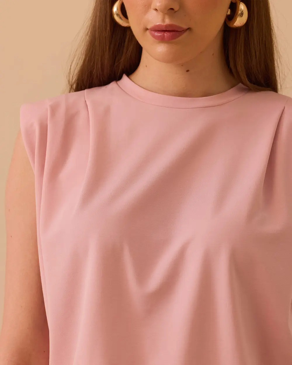 Round Neck Sleeveless T-Shirt