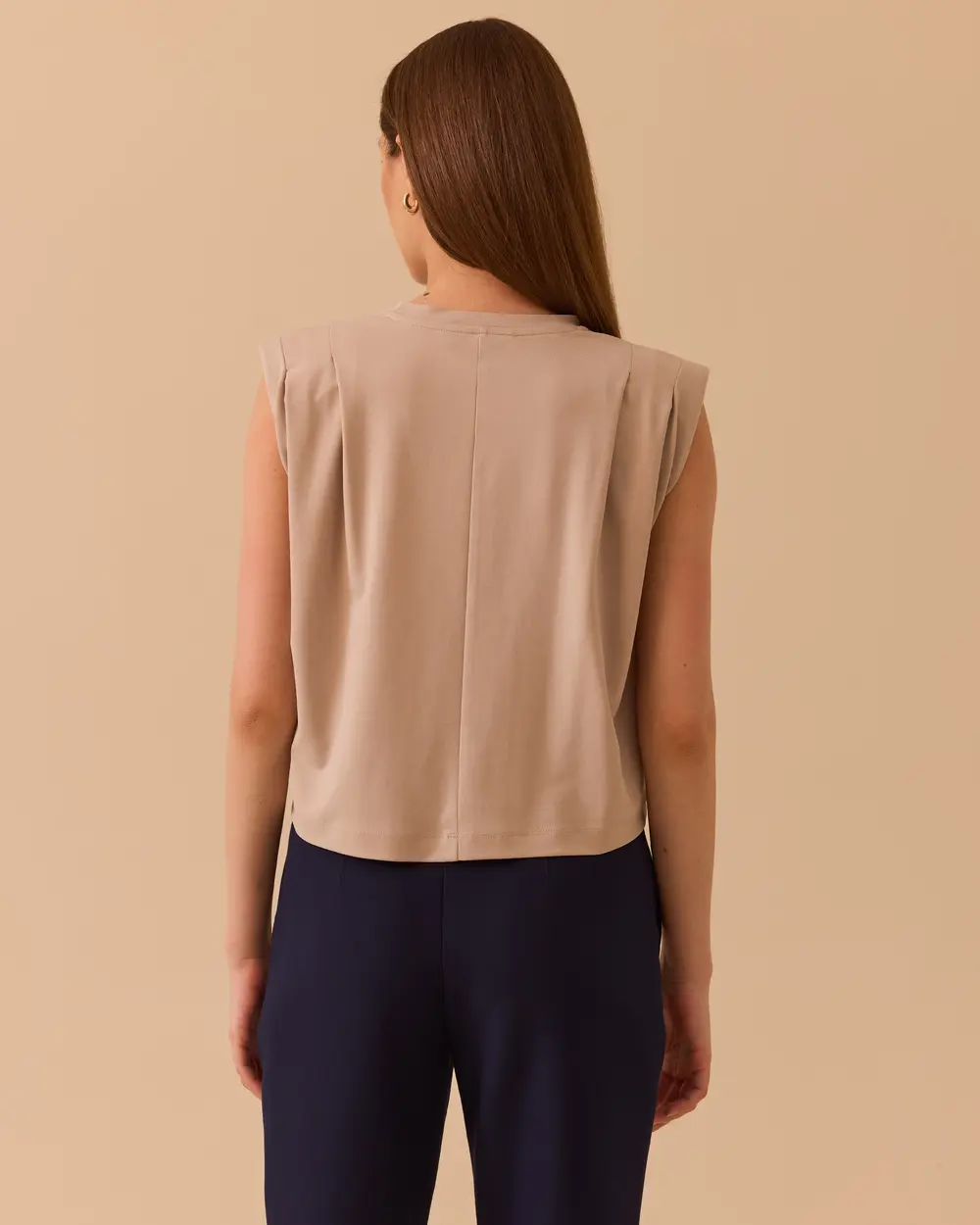 Round Neck Sleeveless T-Shirt