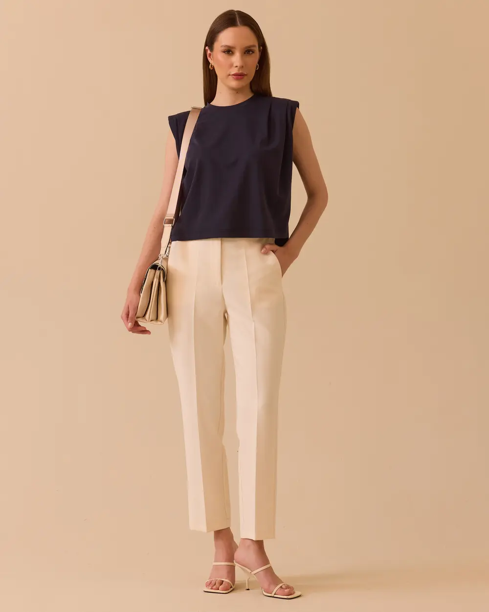 Round Neck Sleeveless T-Shirt
