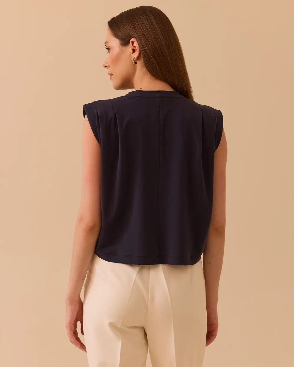 Round Neck Sleeveless T-Shirt