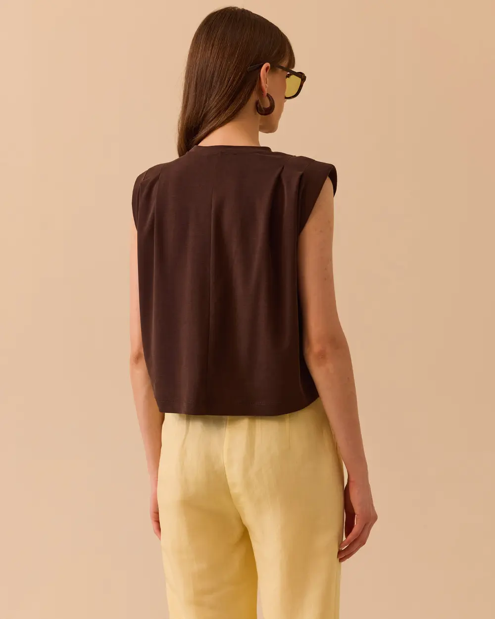 Round Neck Sleeveless T-Shirt