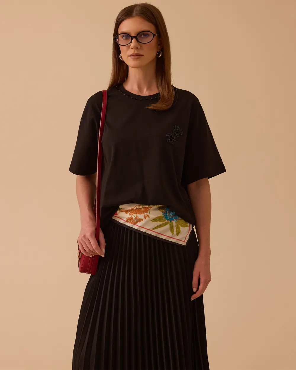 Short Sleeve T-Shirt with Bead Detail
