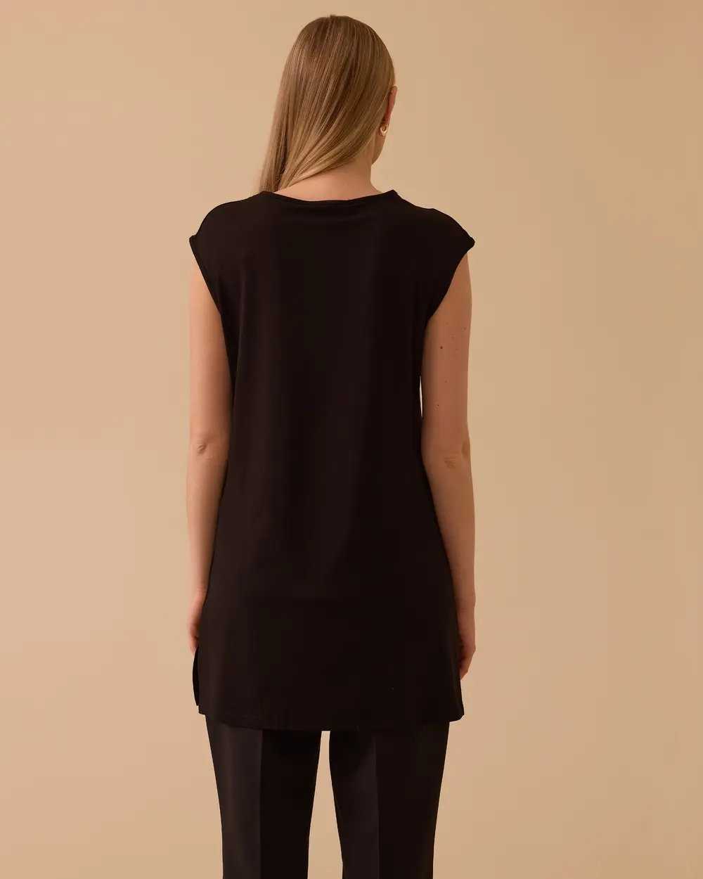 Plus Size Sleeveless Basic Tank Top