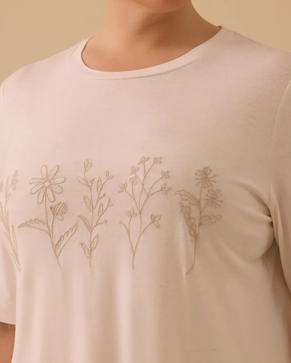 Büyük Beden Nakış Detaylı Penye Tişört