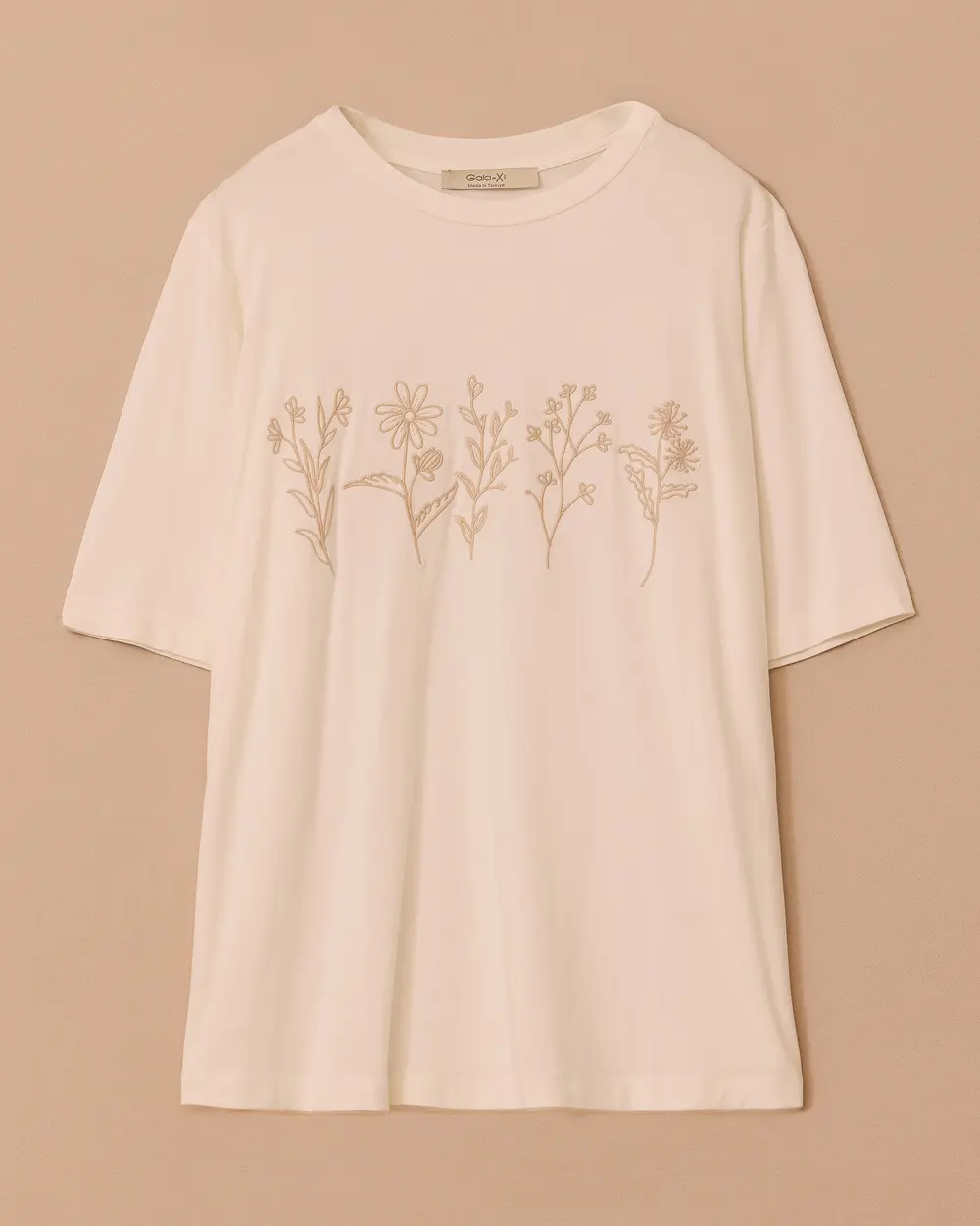 Büyük Beden Nakış Detaylı Penye Tişört