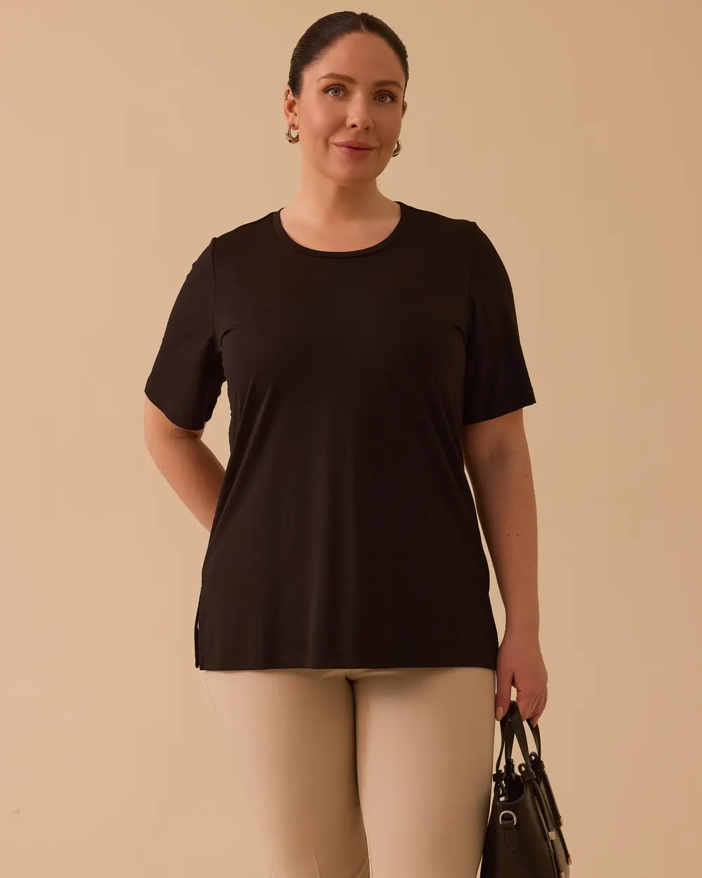 Plus Size Round Neck Short Sleeve T-Shirt