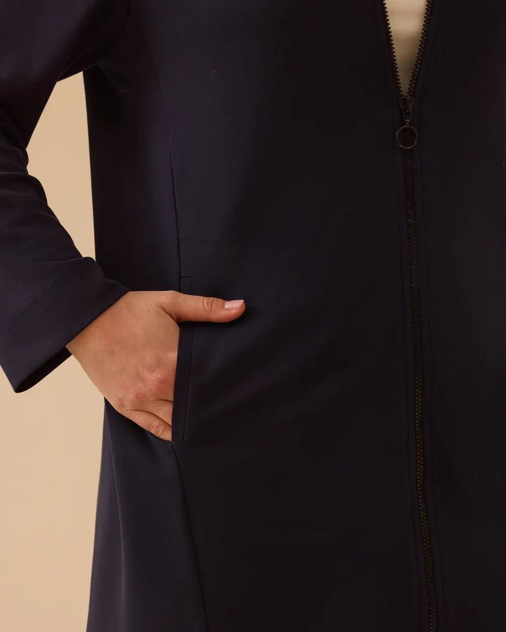 Büyük Beden Cep Detaylı Fermuarlı Kap