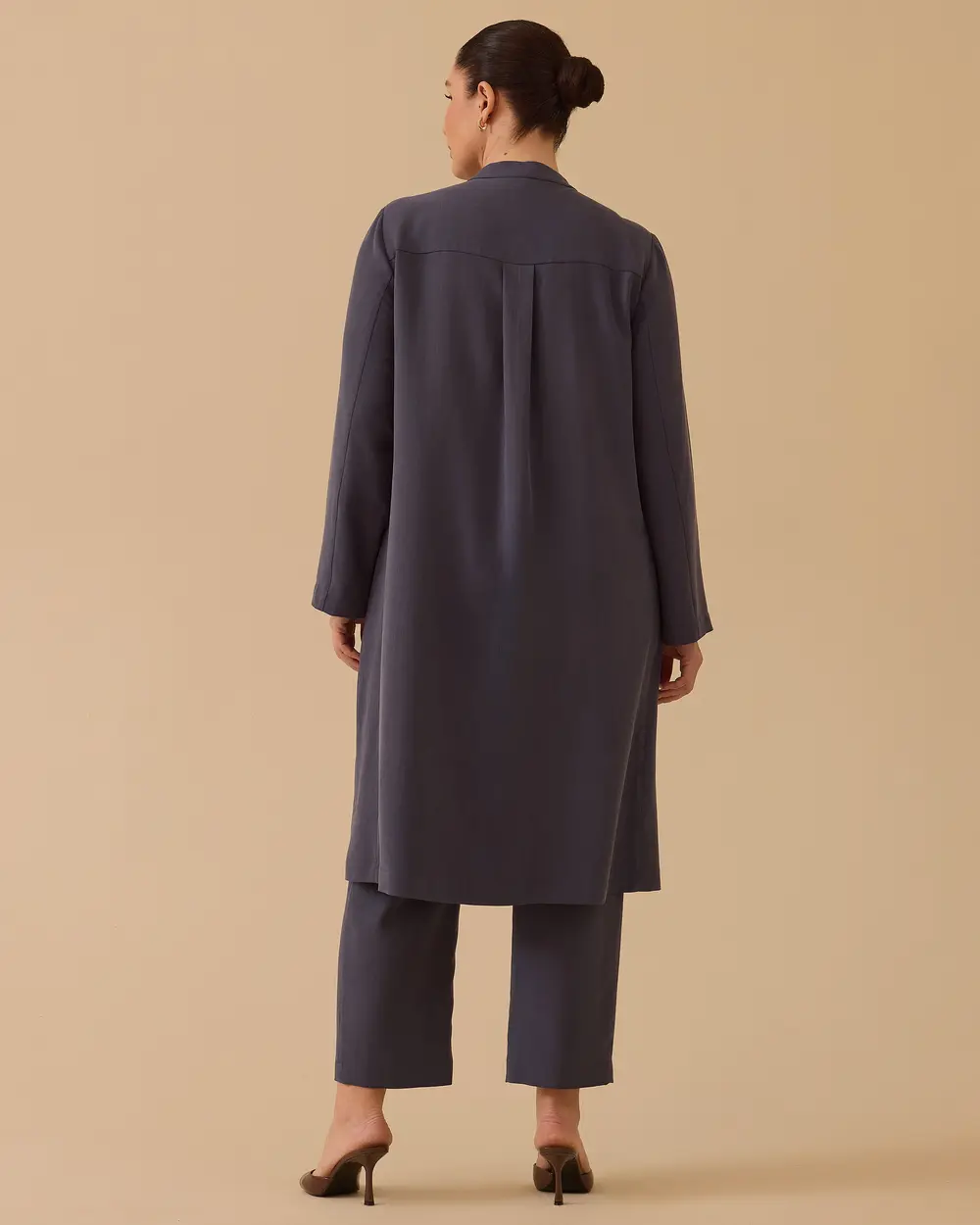 Büyük Beden Hakim Yaka Uzun Kap