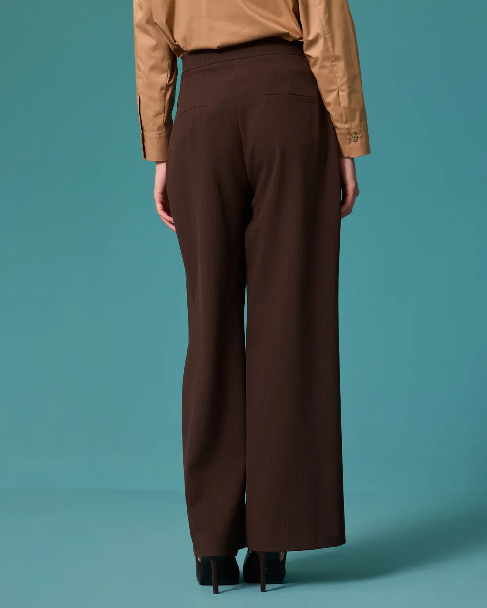 Normal Bel Çizgi Detaylı Pantolon