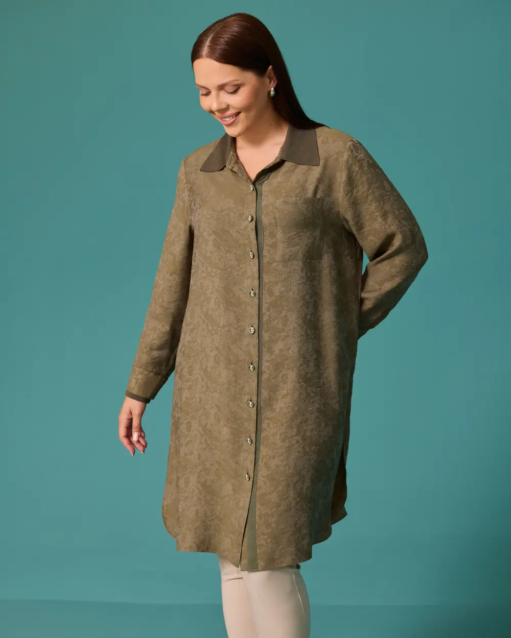 Plus-Size Patterned Long Tunic with Pockets and Buttons
