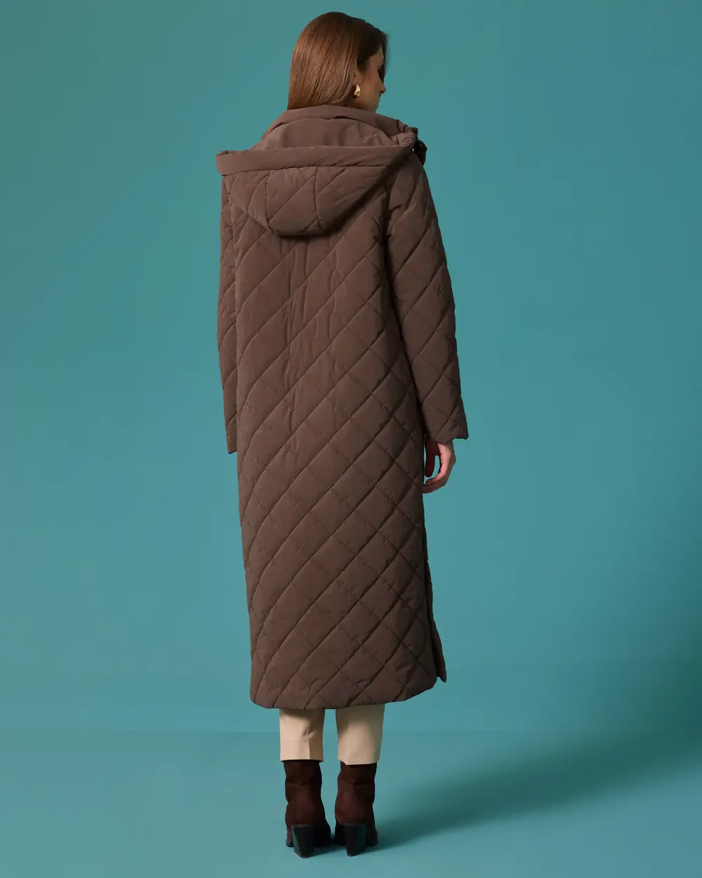 Quilted Anorak with Hooded Collar