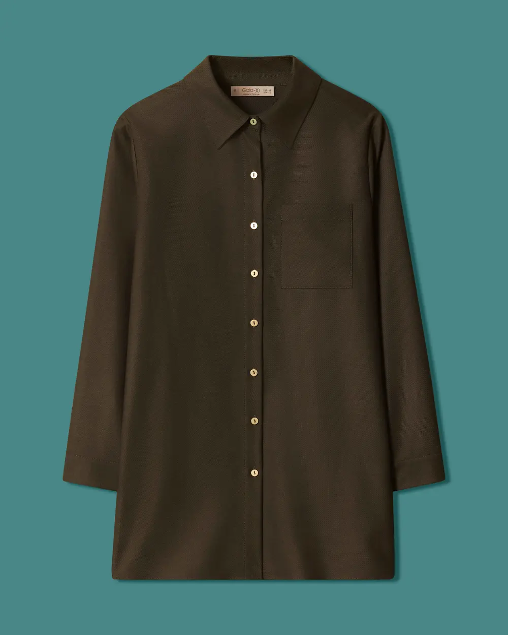 Plus-Size Classic-Collar Button-Down Shirt with Pockets