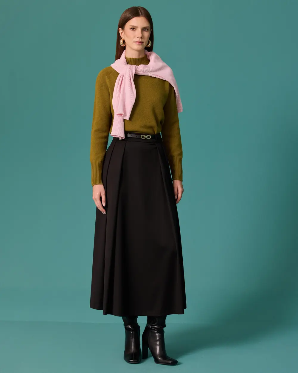 Basic Crew-Neck Knit Sweater