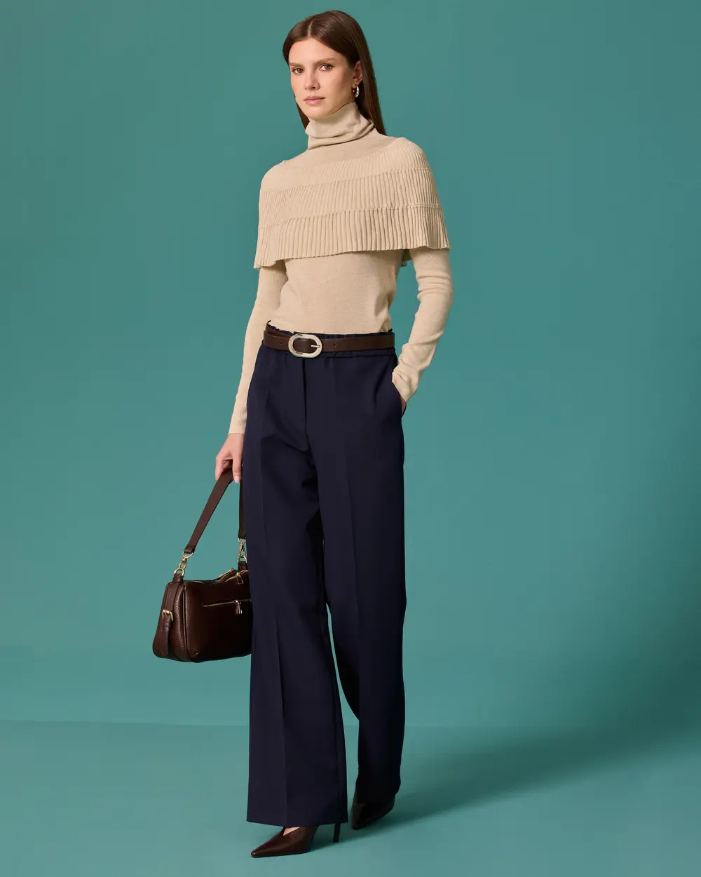 Cape-Style, Detailed Fisherman's Collar Knit Sweater